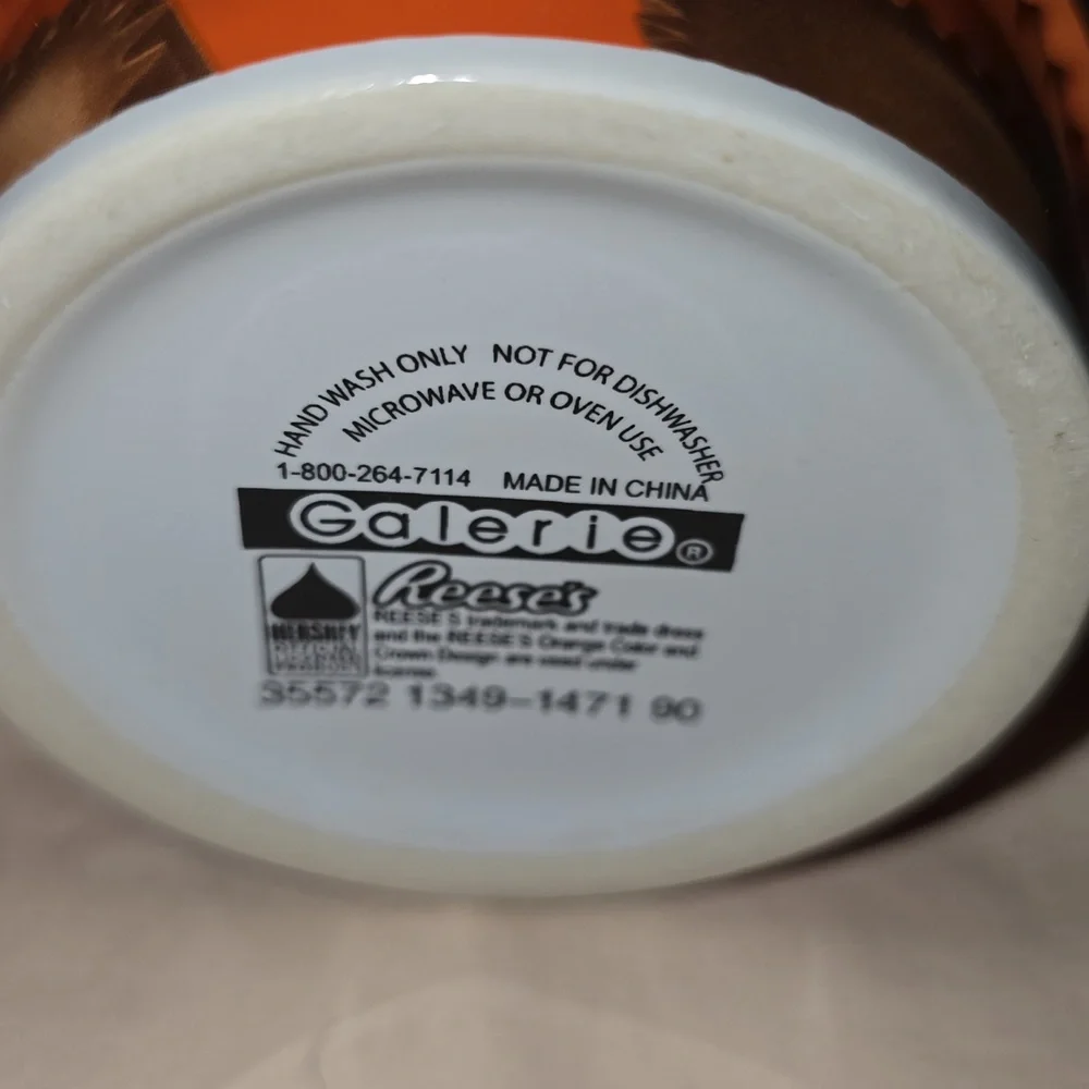 Reese's Orange Travel‎ Mug